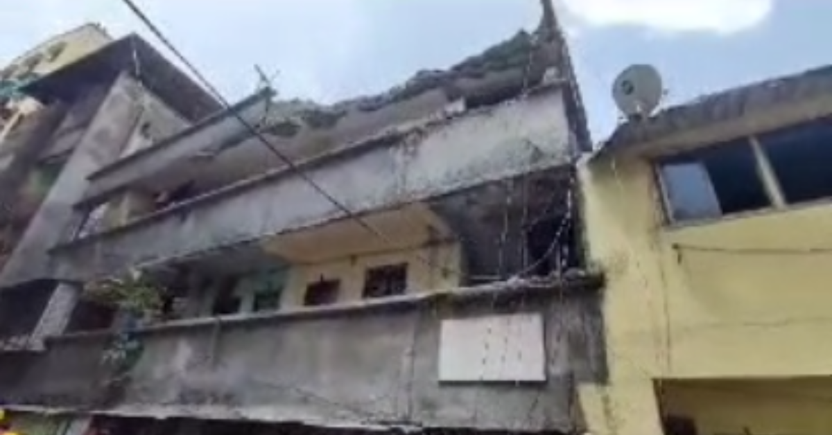 old building collapse in Kalwa, Koregaon, Thane